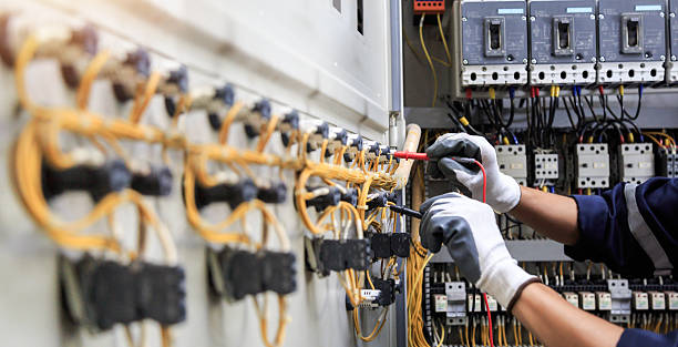 Professional Electrician technician working in Peebles, OH